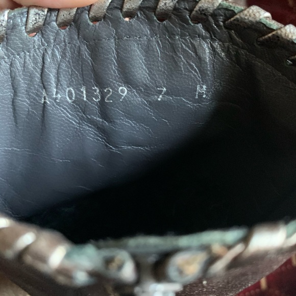 Stuart Weizmann cowboy style gold boots 7.5 - Picture 6 of 8